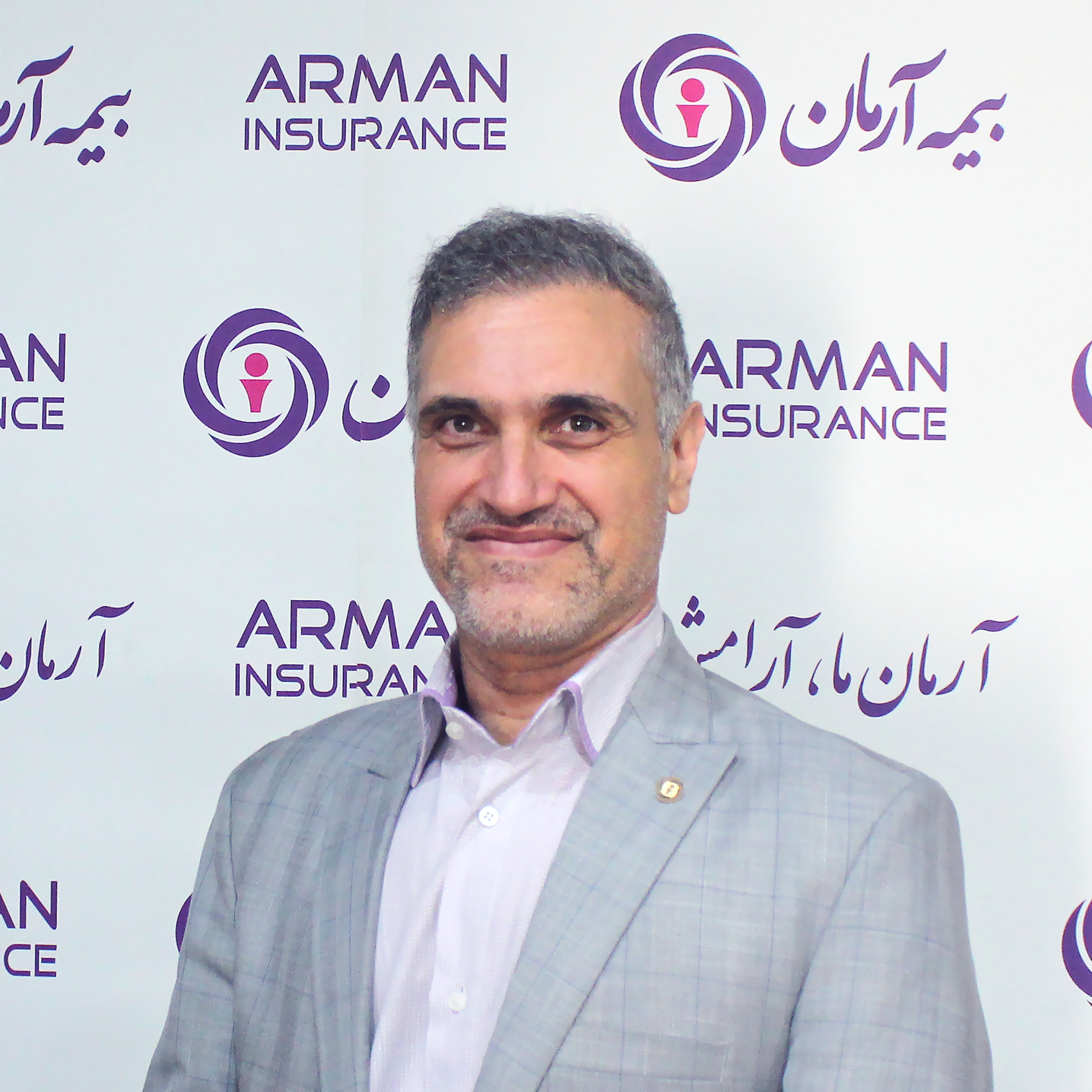 سرپرست مدیریت بازاریابی و روابط مشتری