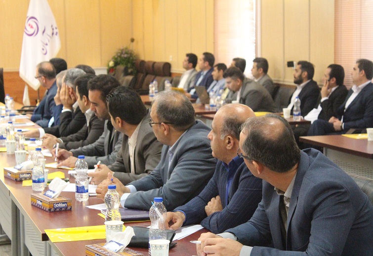 اولین گردهمایی سراسری مدیران ستادی و رؤسای شعب بیمه آرمان برگزار شد