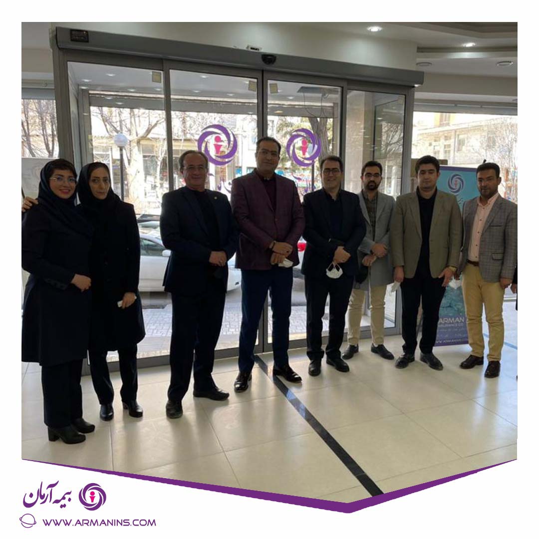 برگزاری جلسه با کارکنان و نمایندگان شعبه شهرکرد