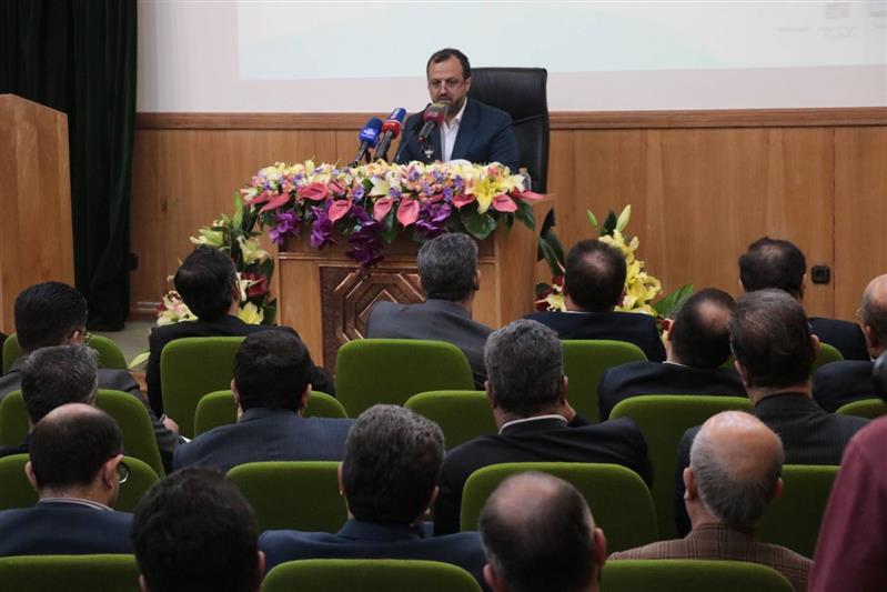 وزیر اقتصاد در آیین رونمایی از طرح ها و محصولات جدید بیمه ای کشور؛