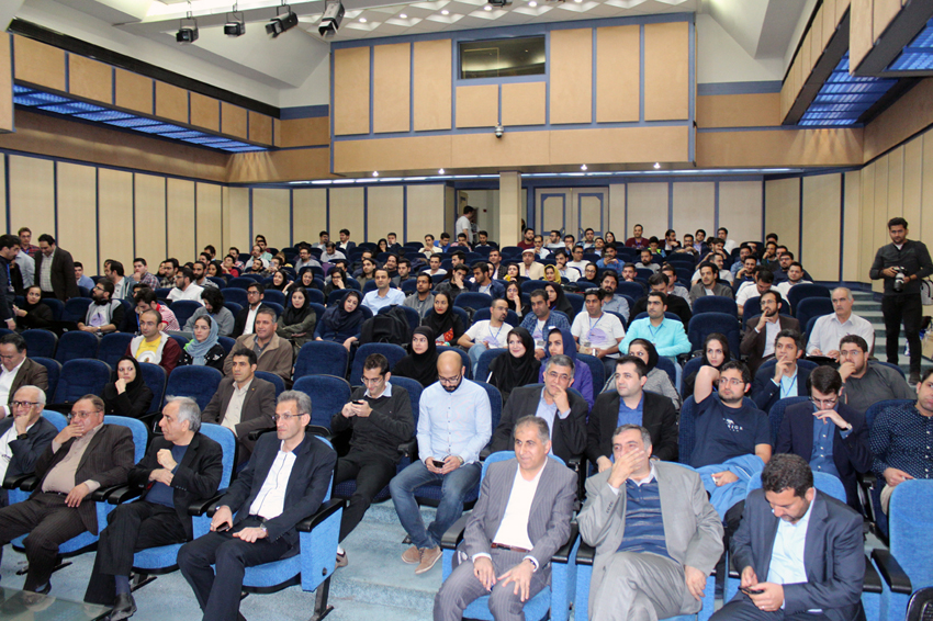 تیم های برتر ماراتن برنامه نویسی بیمه مشخص شدند