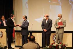 بانک ها پیشقراول گشودن جبهه های جدید در سرمایه گذاری های بزرگ کشور باشند