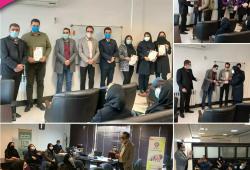 تقدیر از نمایندگان برتر فروش طرح بیمه خانواده آرمانی در شعبه رشت