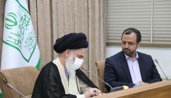 اساتید و علمای حوزه ارتباط وثیقی با جامعه داشته و پیگیر نگرانی های اقتصادی این روزهای مردم اند